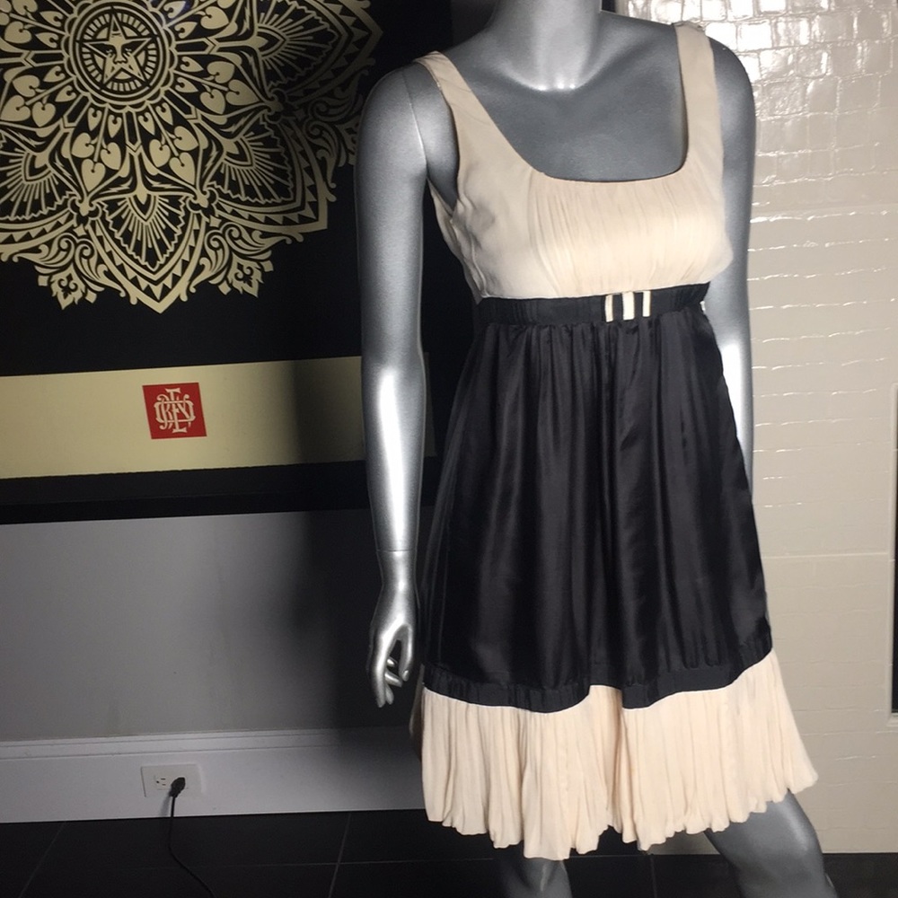 Yoana Baracshi babydolldress size 6